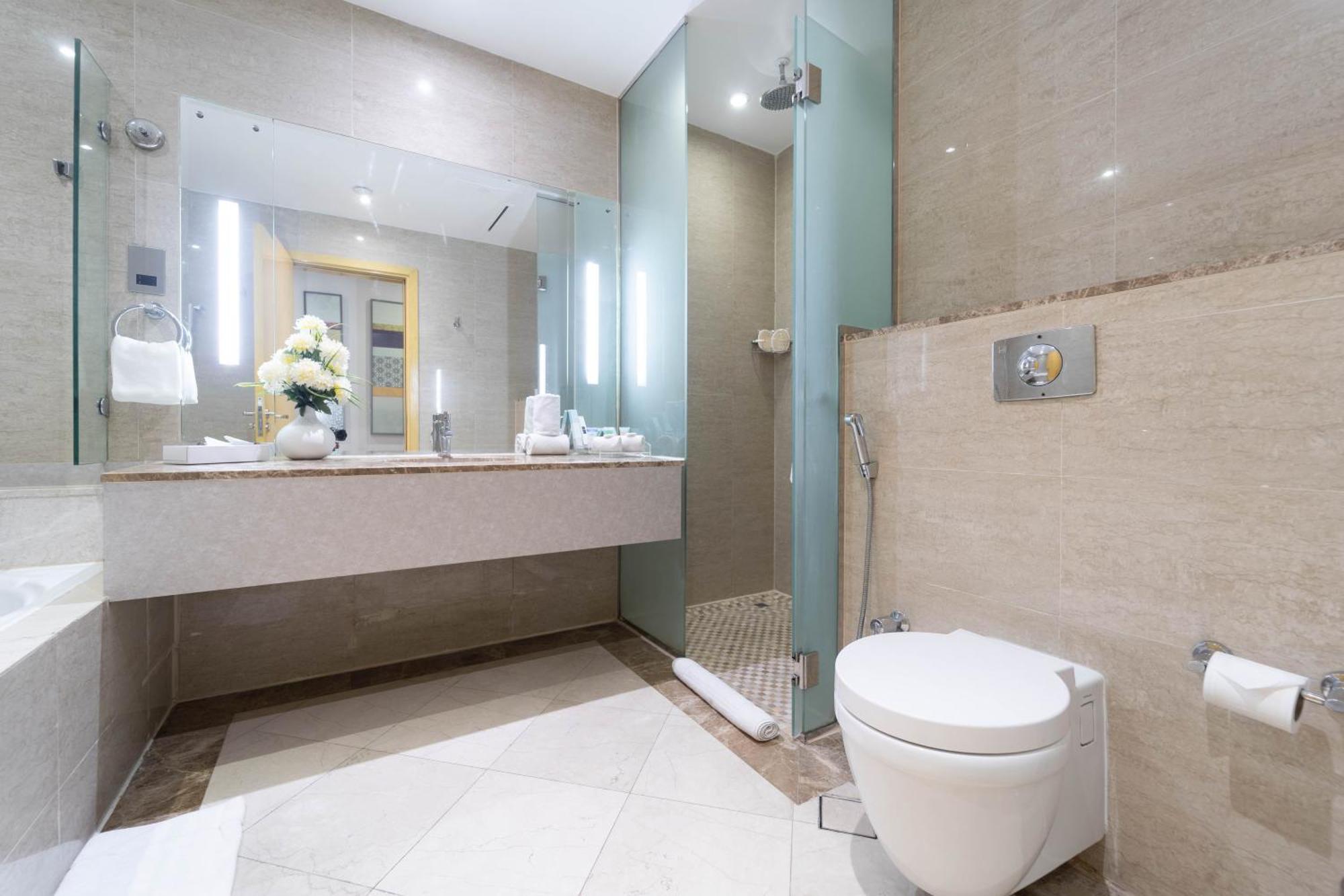 The Leela Hotel 4*